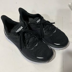 Hoka one Clifton 8 - Mens 8.5